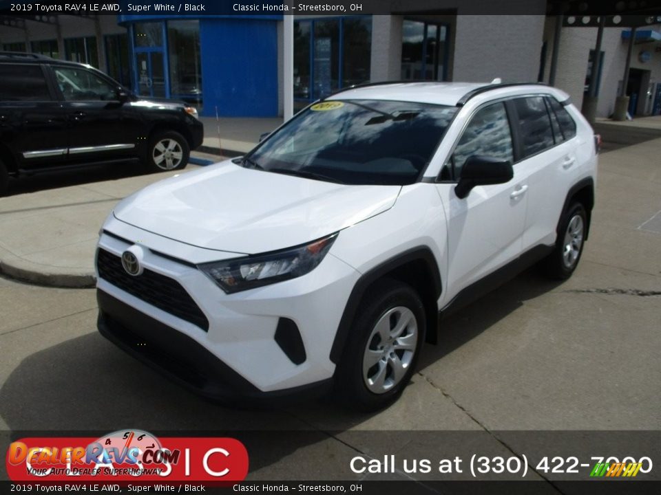 2019 Toyota RAV4 LE AWD Super White / Black Photo #1