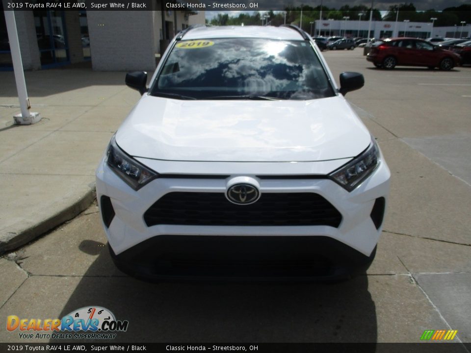 2019 Toyota RAV4 LE AWD Super White / Black Photo #2