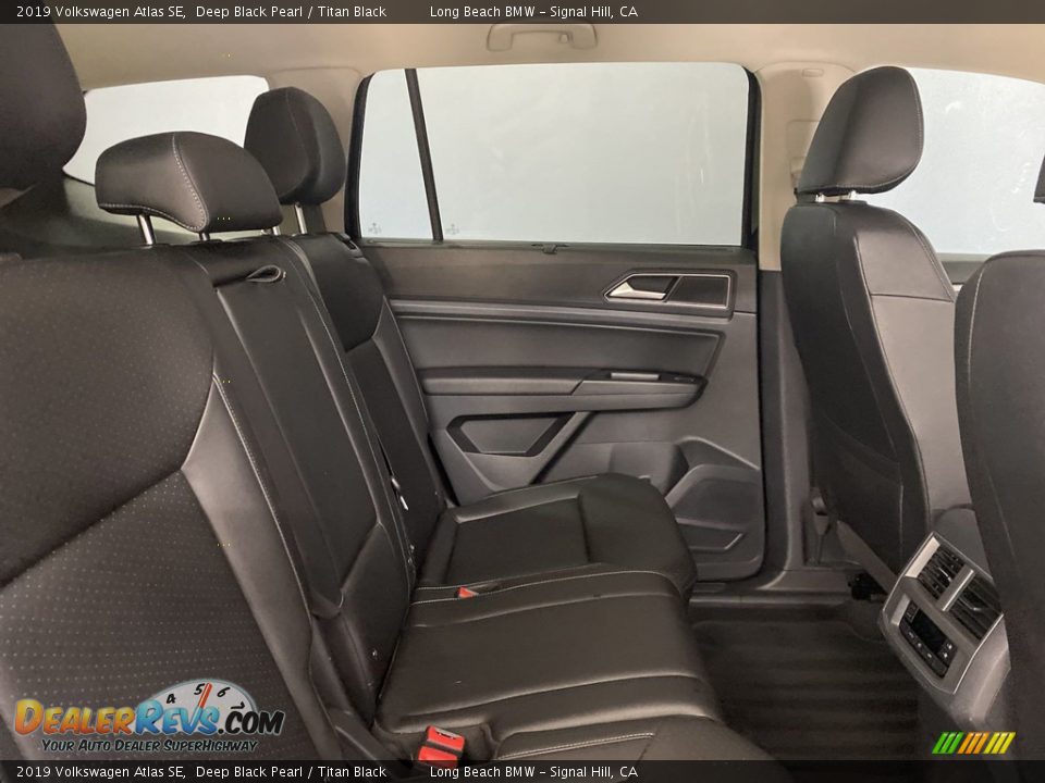 2019 Volkswagen Atlas SE Deep Black Pearl / Titan Black Photo #32