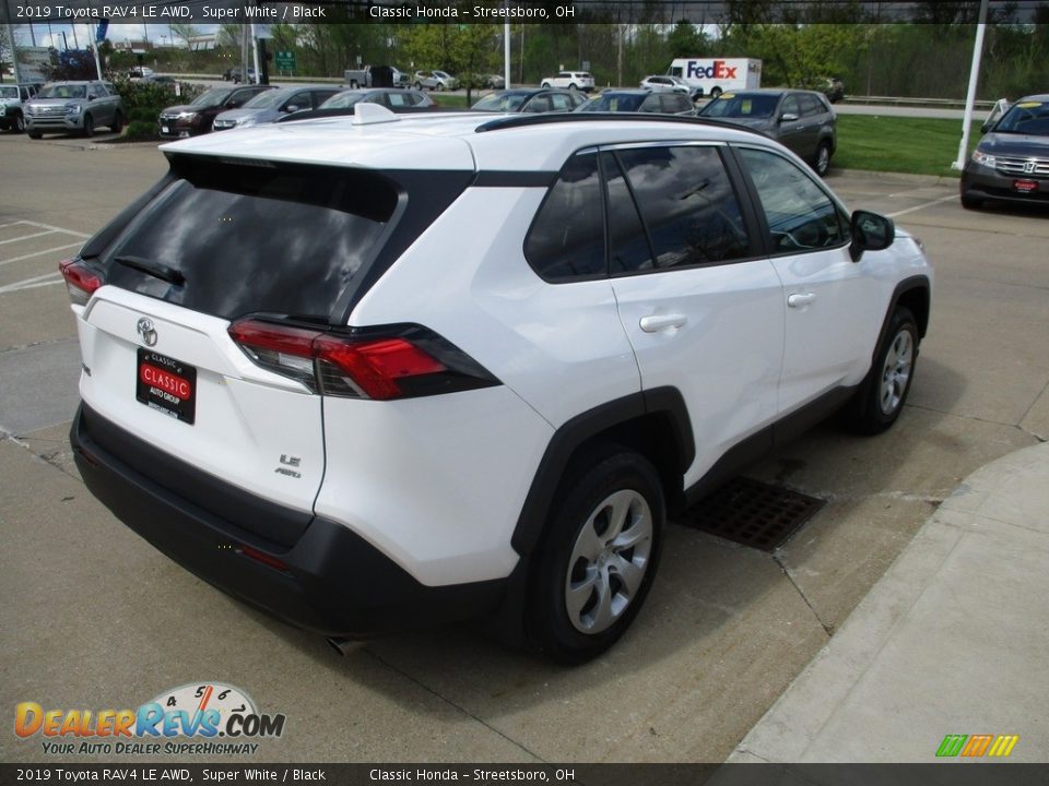 2019 Toyota RAV4 LE AWD Super White / Black Photo #7