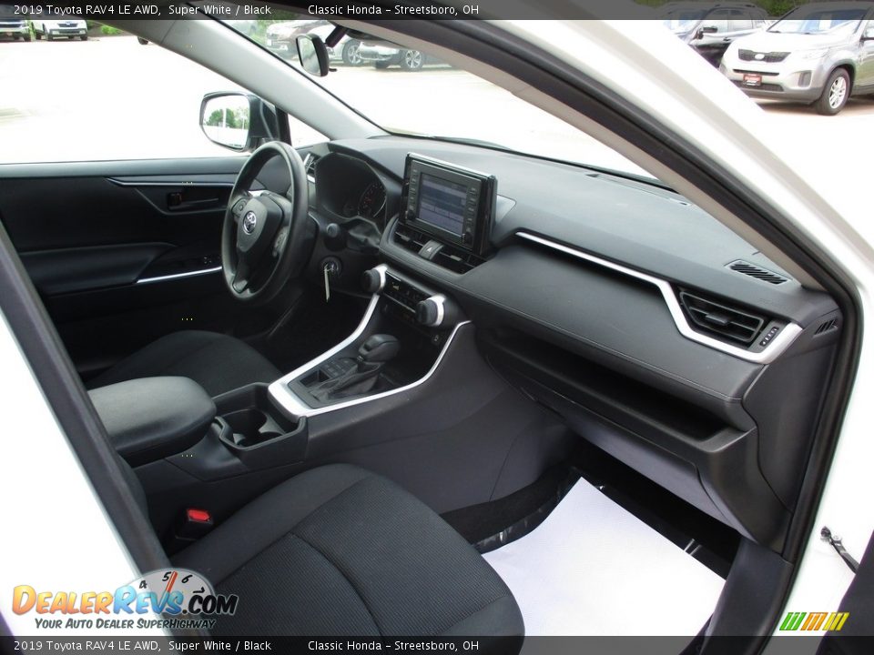 2019 Toyota RAV4 LE AWD Super White / Black Photo #19