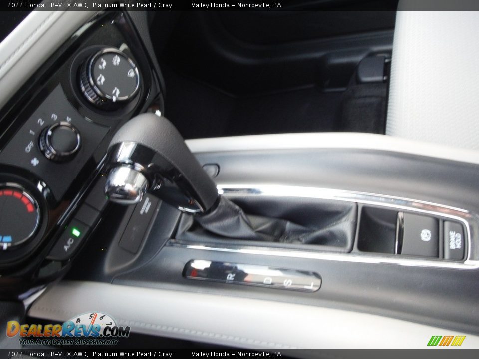 2022 Honda HR-V LX AWD Platinum White Pearl / Gray Photo #15