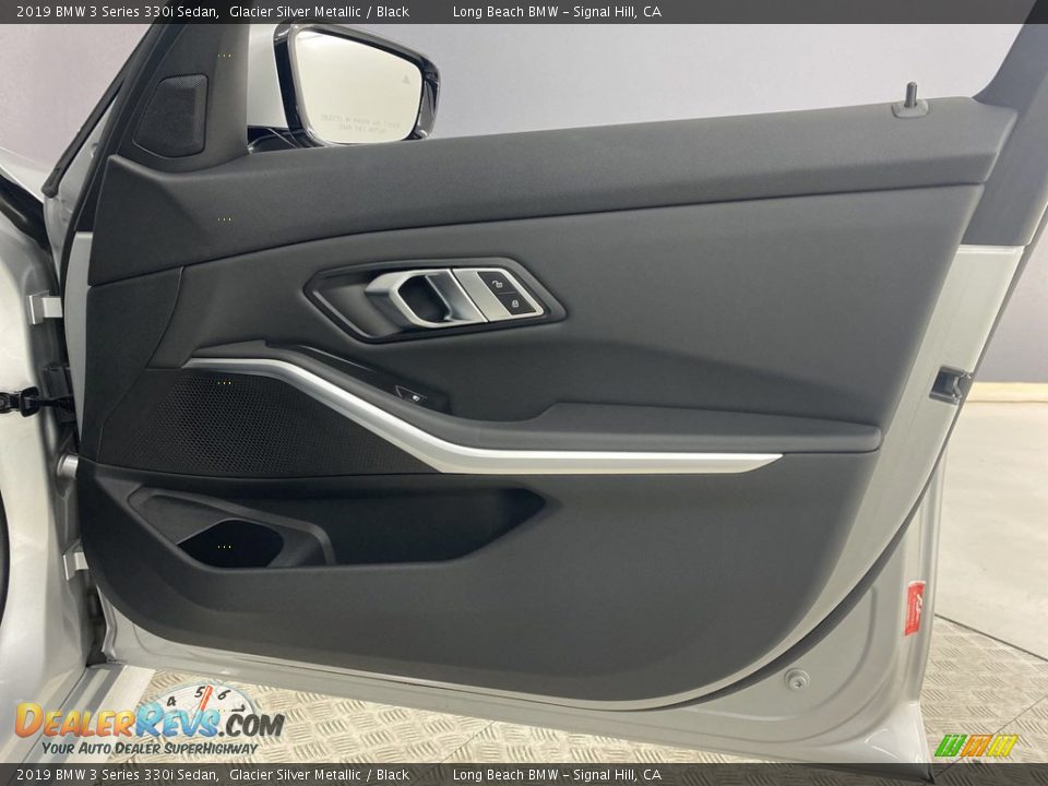 2019 BMW 3 Series 330i Sedan Glacier Silver Metallic / Black Photo #31