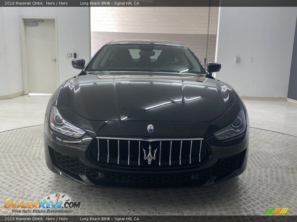 2019 Maserati Ghibli Nero / Nero Photo #2