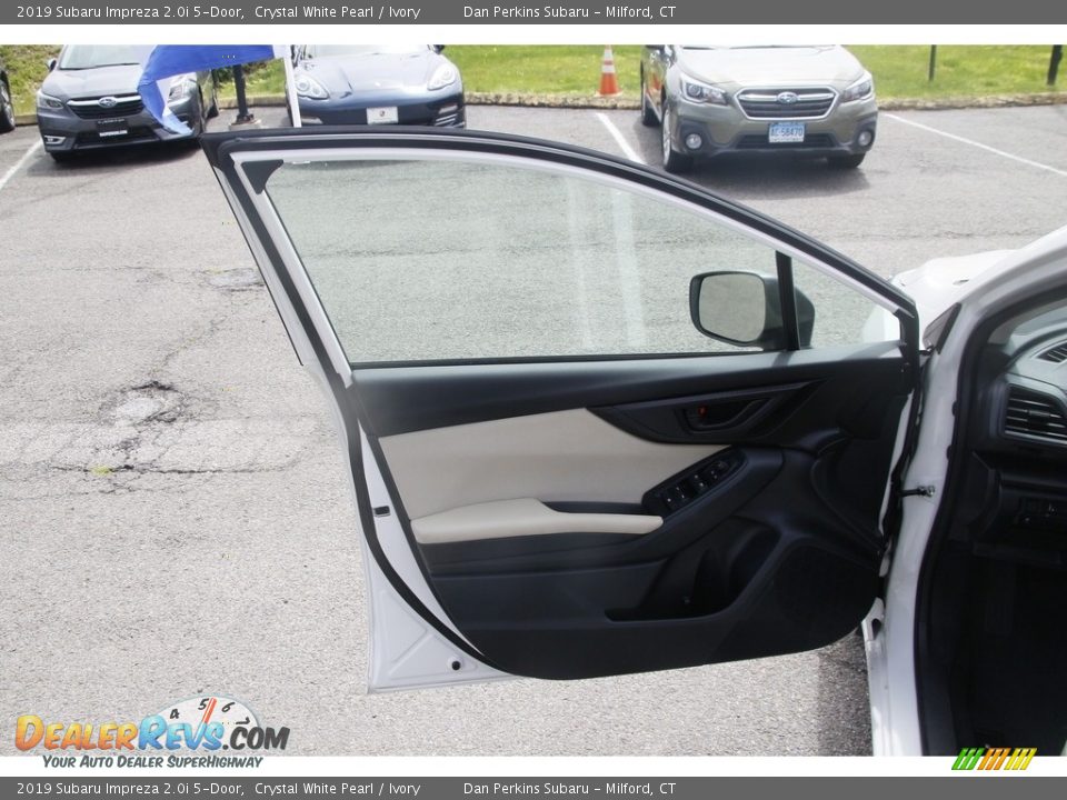 2019 Subaru Impreza 2.0i 5-Door Crystal White Pearl / Ivory Photo #9