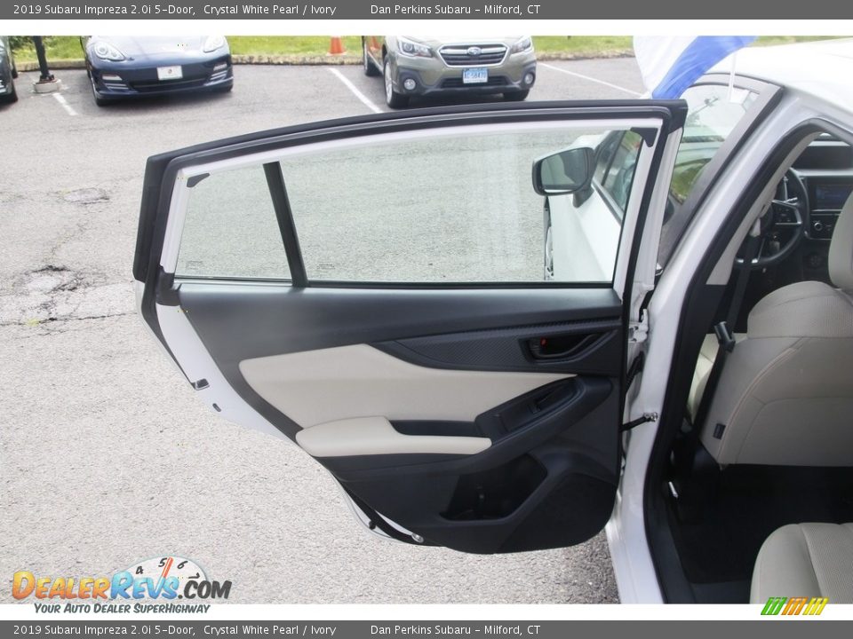 2019 Subaru Impreza 2.0i 5-Door Crystal White Pearl / Ivory Photo #11