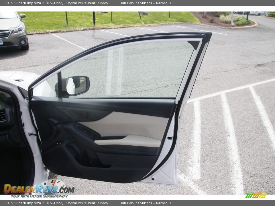 2019 Subaru Impreza 2.0i 5-Door Crystal White Pearl / Ivory Photo #16