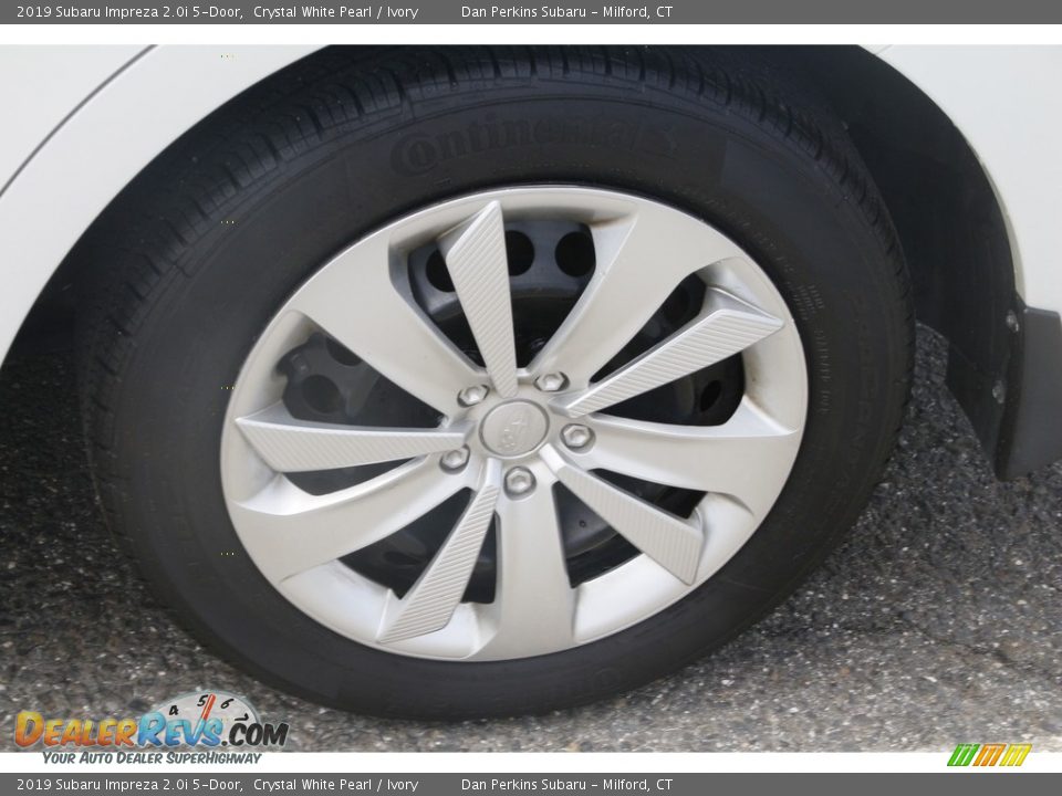 2019 Subaru Impreza 2.0i 5-Door Crystal White Pearl / Ivory Photo #25
