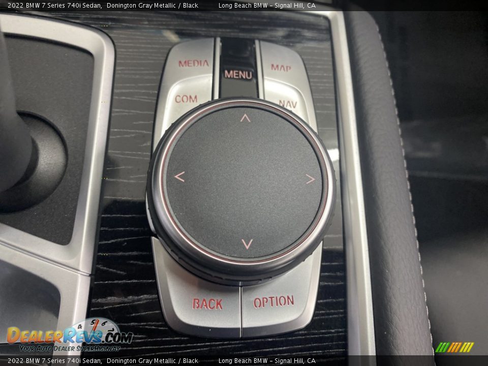 Controls of 2022 BMW 7 Series 740i Sedan Photo #23