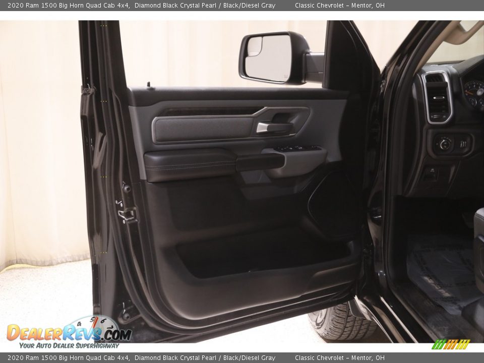 2020 Ram 1500 Big Horn Quad Cab 4x4 Diamond Black Crystal Pearl / Black/Diesel Gray Photo #4