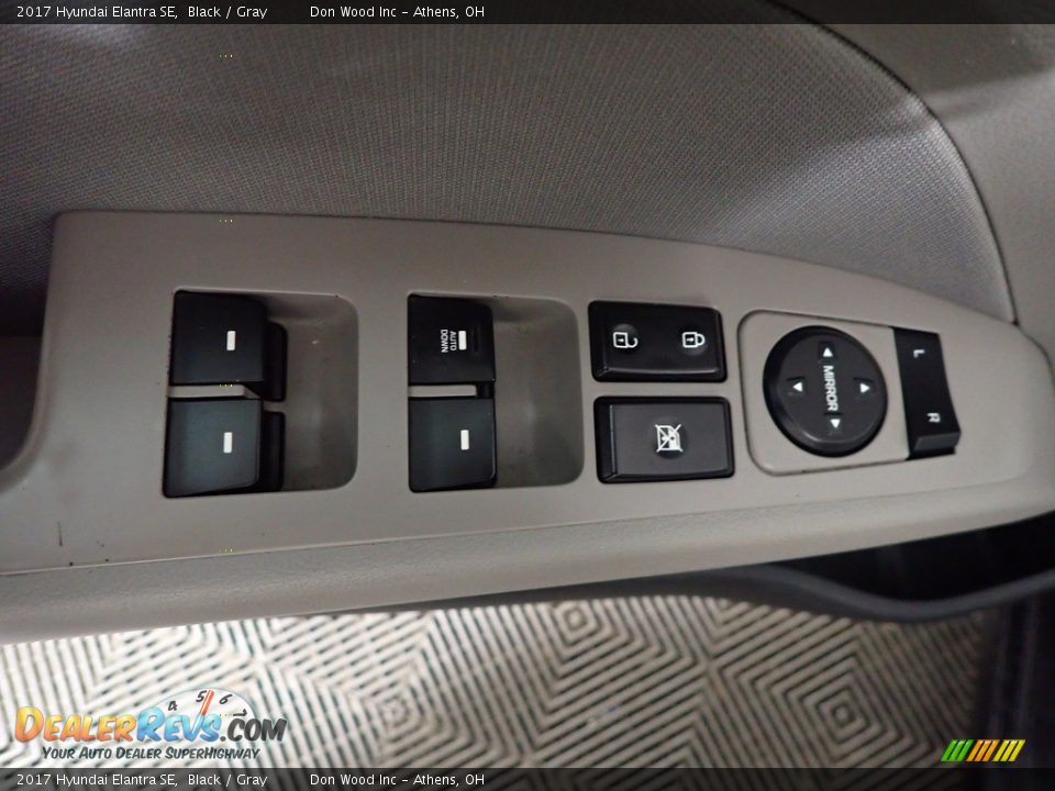 2017 Hyundai Elantra SE Black / Gray Photo #22
