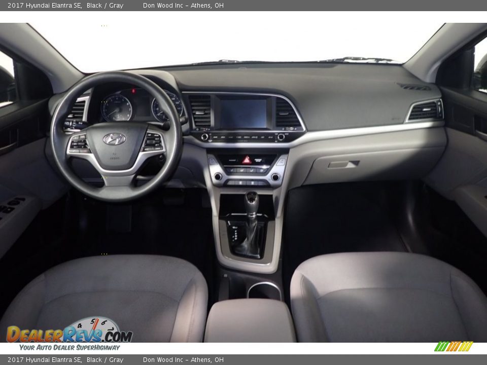 2017 Hyundai Elantra SE Black / Gray Photo #25