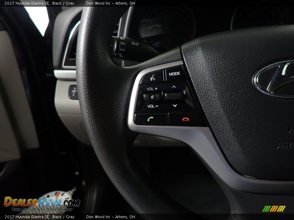 2017 Hyundai Elantra SE Black / Gray Photo #29