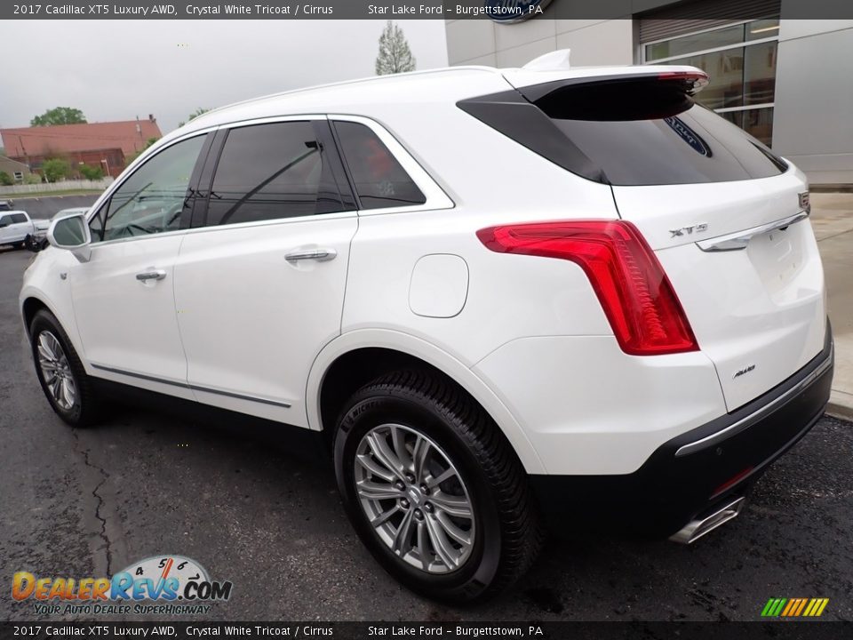 2017 Cadillac XT5 Luxury AWD Crystal White Tricoat / Cirrus Photo #3