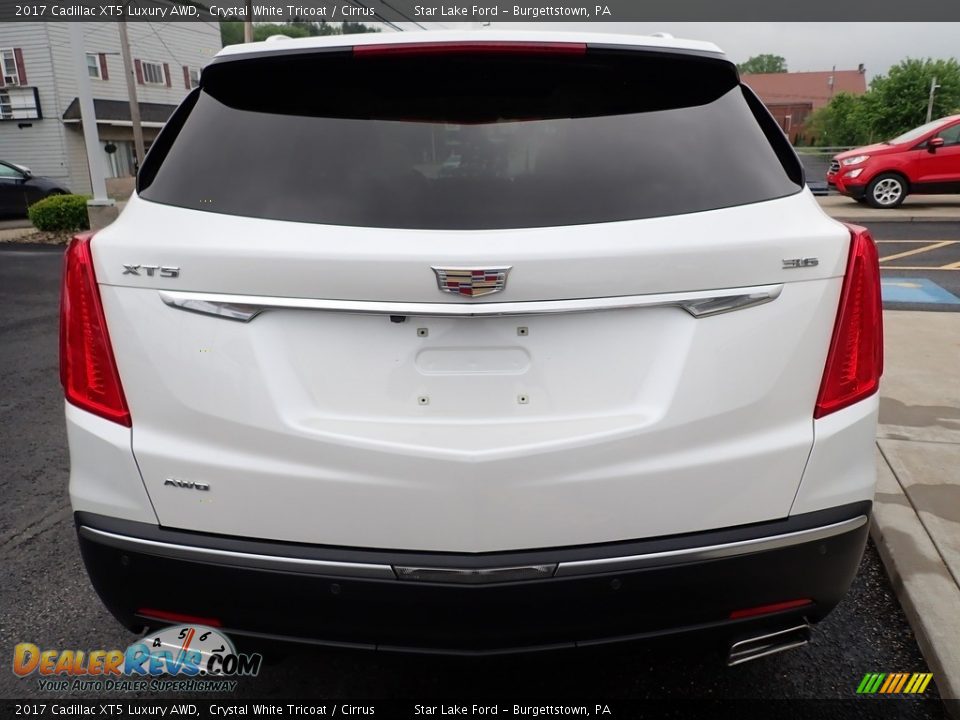 2017 Cadillac XT5 Luxury AWD Crystal White Tricoat / Cirrus Photo #4