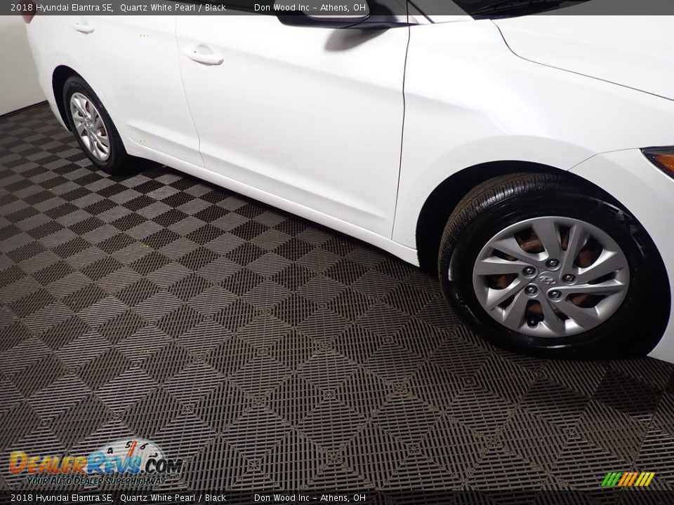 2018 Hyundai Elantra SE Quartz White Pearl / Black Photo #4