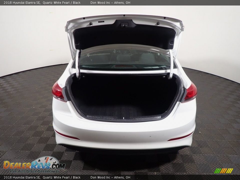 2018 Hyundai Elantra SE Quartz White Pearl / Black Photo #14