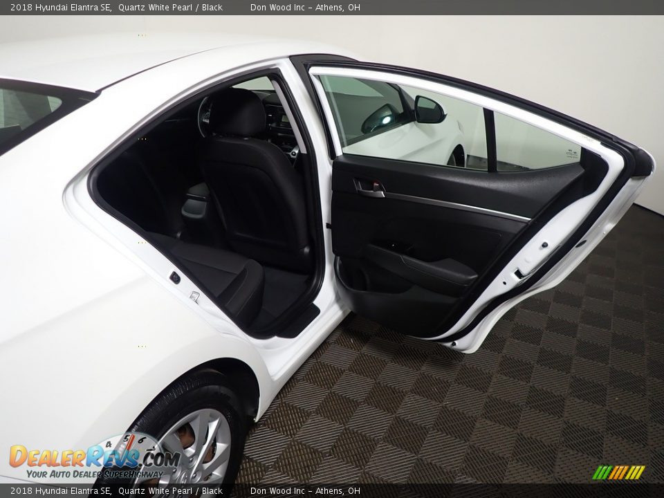 2018 Hyundai Elantra SE Quartz White Pearl / Black Photo #35