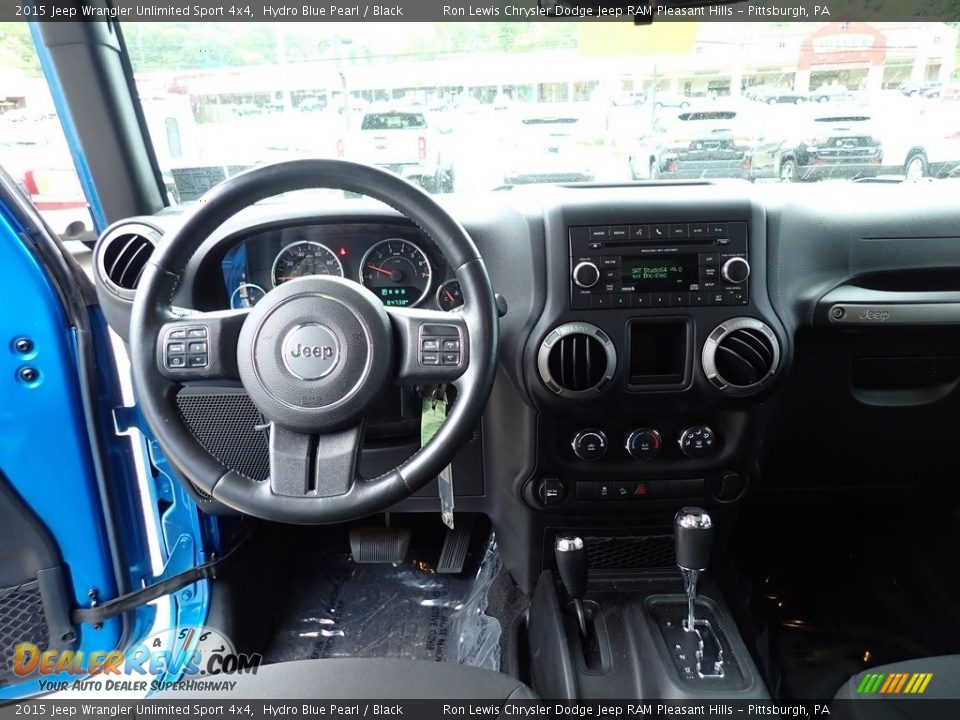 2015 Jeep Wrangler Unlimited Sport 4x4 Hydro Blue Pearl / Black Photo #13