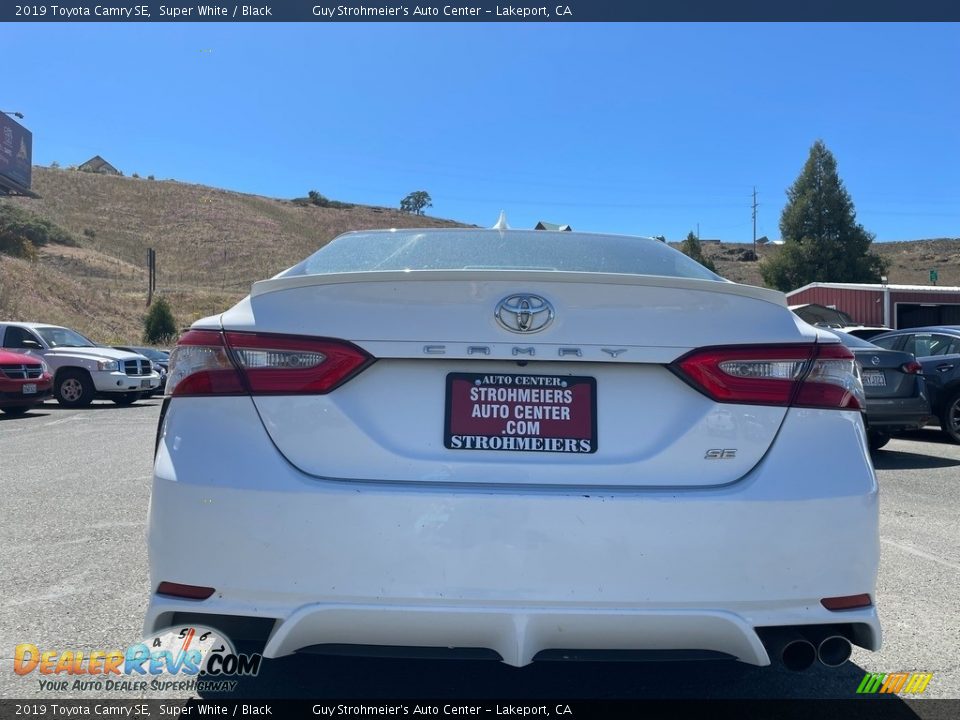 2019 Toyota Camry SE Super White / Black Photo #6