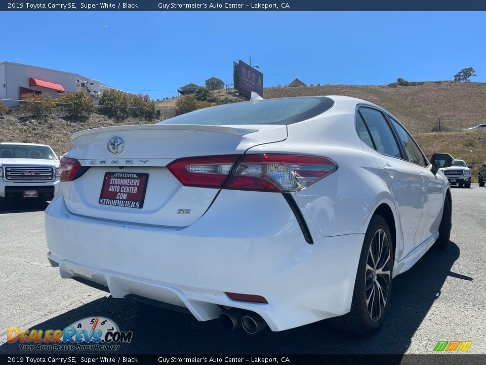 2019 Toyota Camry SE Super White / Black Photo #7