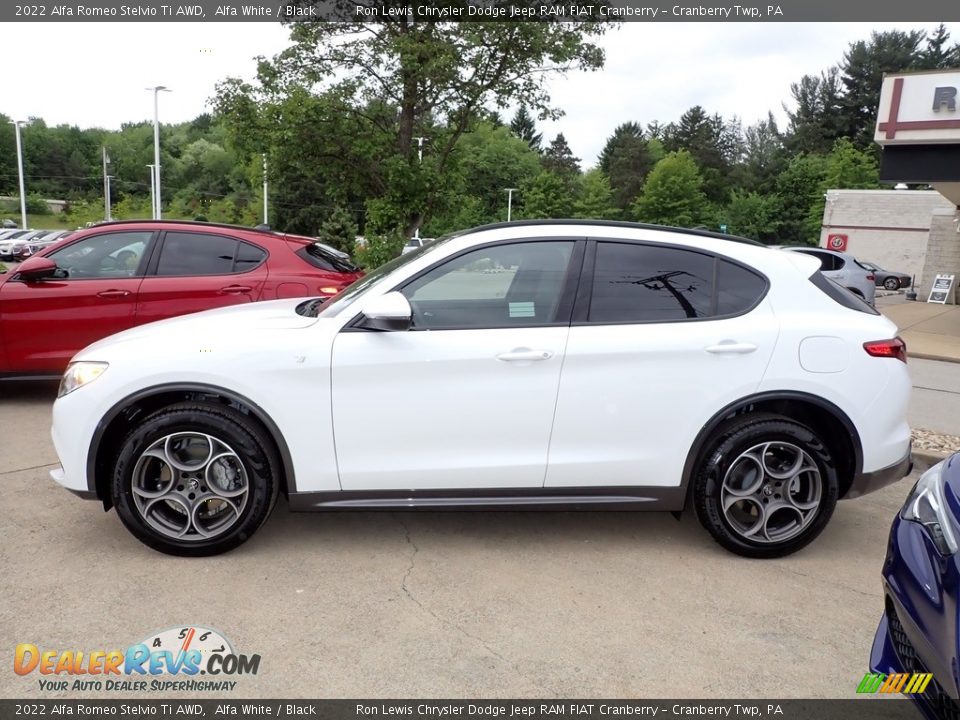 Alfa White 2022 Alfa Romeo Stelvio Ti AWD Photo #2