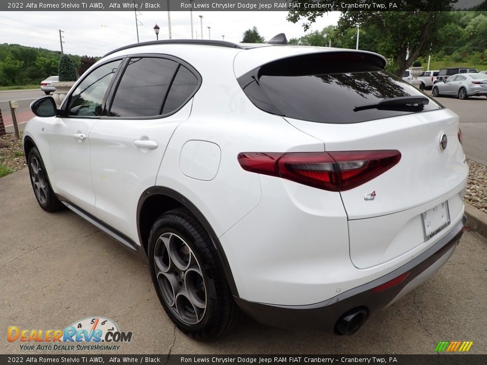 2022 Alfa Romeo Stelvio Ti AWD Alfa White / Black Photo #3