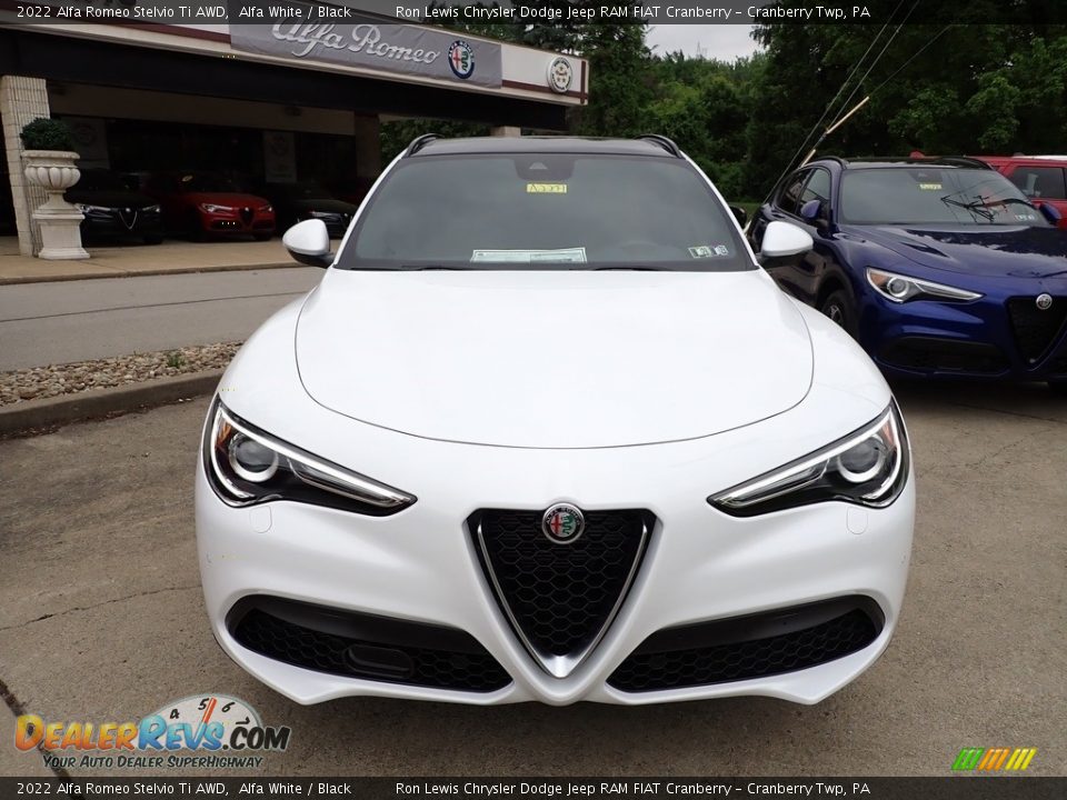 2022 Alfa Romeo Stelvio Ti AWD Alfa White / Black Photo #8