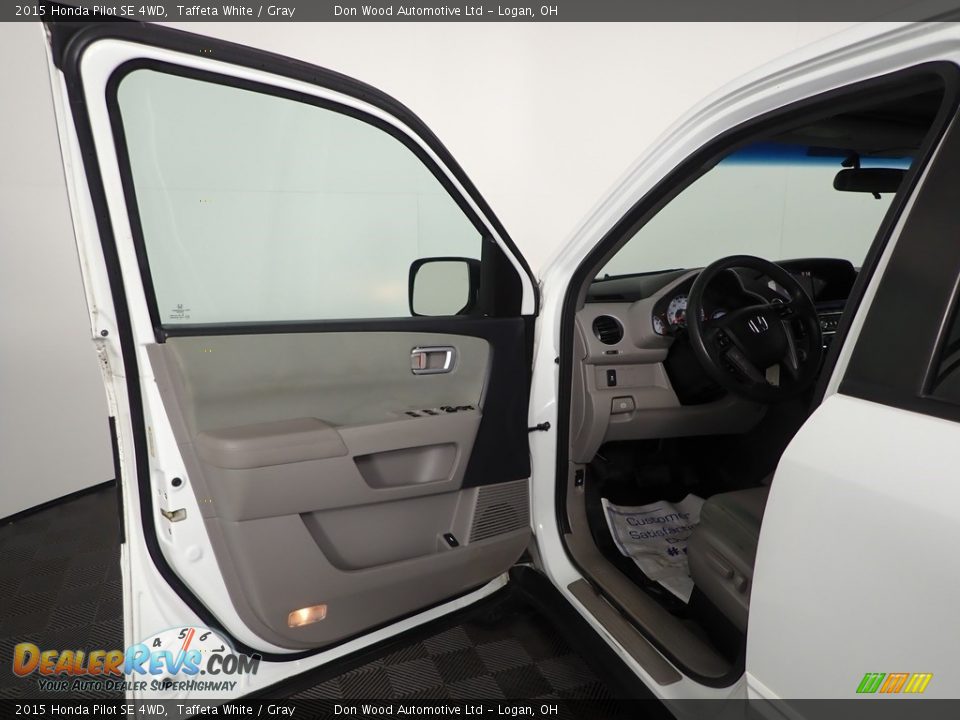 2015 Honda Pilot SE 4WD Taffeta White / Gray Photo #12