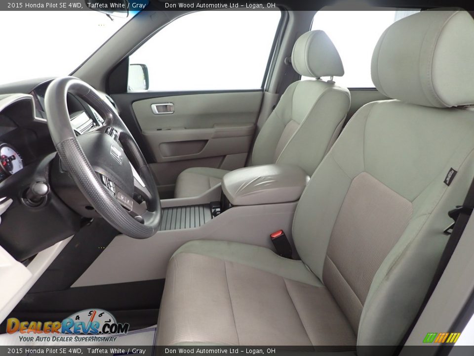 Front Seat of 2015 Honda Pilot SE 4WD Photo #15