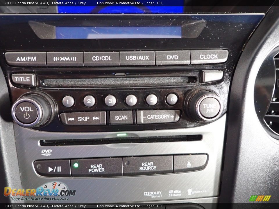 Controls of 2015 Honda Pilot SE 4WD Photo #20