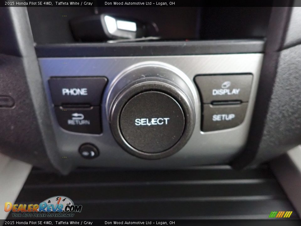 2015 Honda Pilot SE 4WD Taffeta White / Gray Photo #23