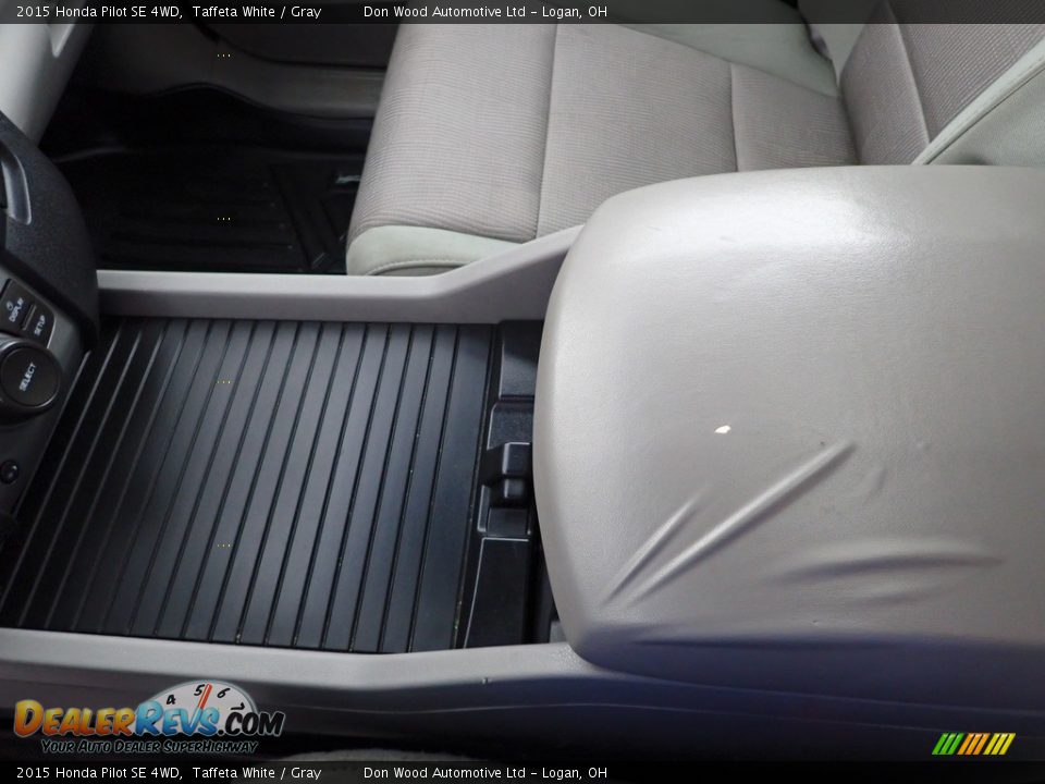 2015 Honda Pilot SE 4WD Taffeta White / Gray Photo #24