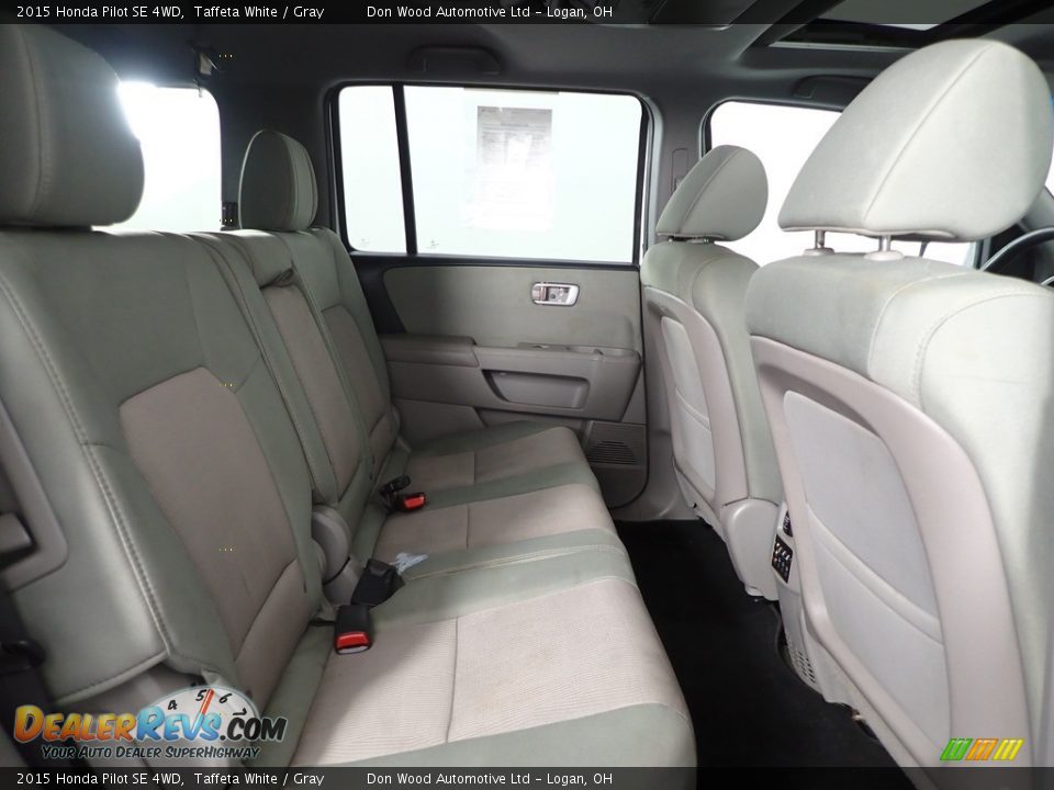 Rear Seat of 2015 Honda Pilot SE 4WD Photo #34