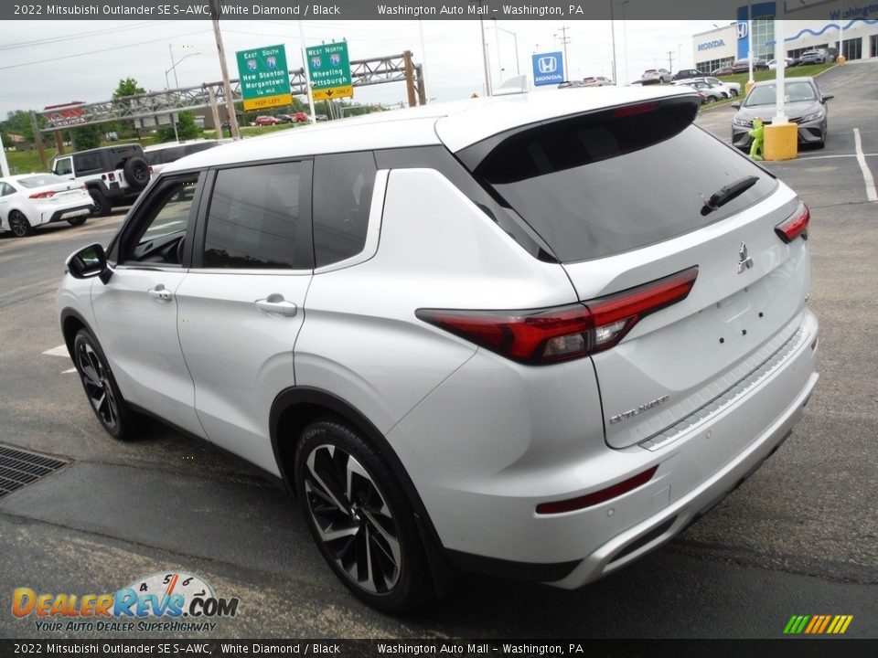 2022 Mitsubishi Outlander SE S-AWC White Diamond / Black Photo #7