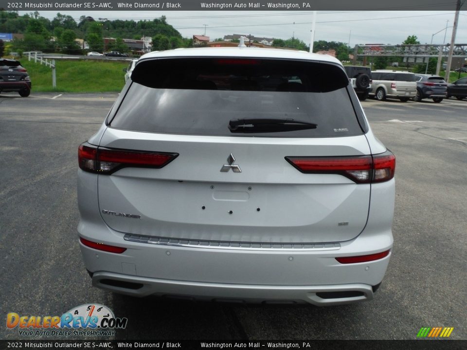 2022 Mitsubishi Outlander SE S-AWC White Diamond / Black Photo #8