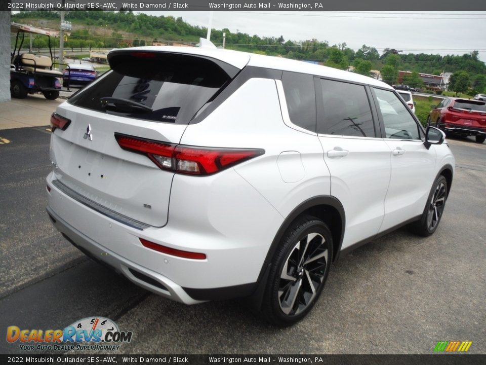 2022 Mitsubishi Outlander SE S-AWC White Diamond / Black Photo #9