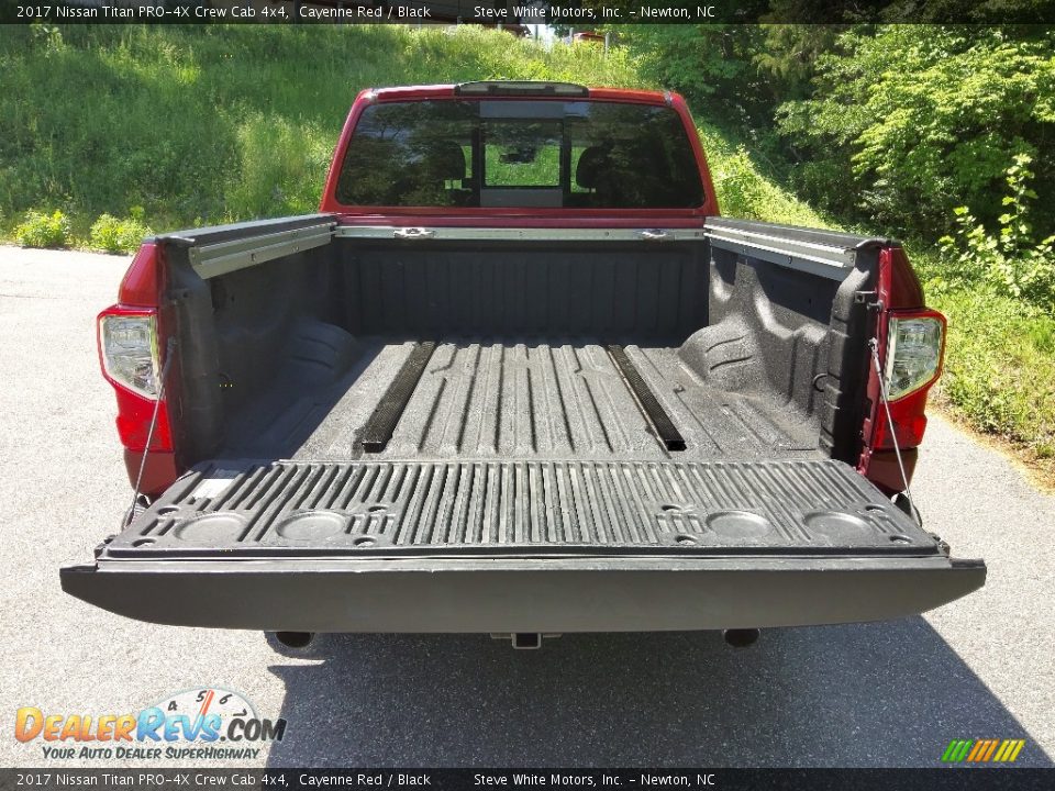 2017 Nissan Titan PRO-4X Crew Cab 4x4 Cayenne Red / Black Photo #9