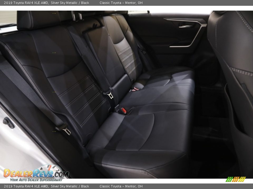 2019 Toyota RAV4 XLE AWD Silver Sky Metallic / Black Photo #15
