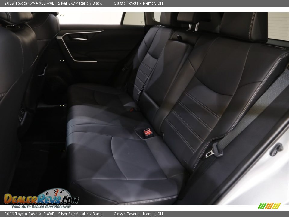 2019 Toyota RAV4 XLE AWD Silver Sky Metallic / Black Photo #16