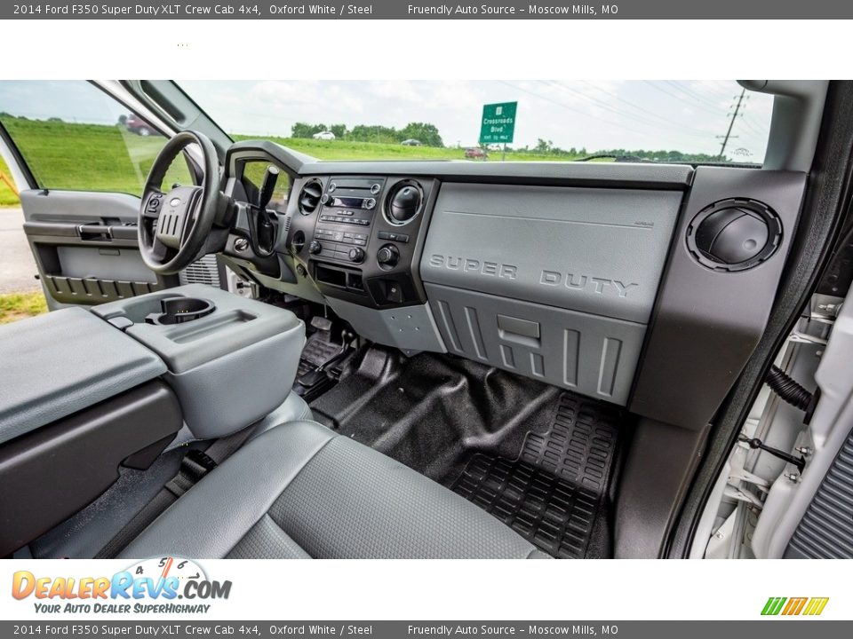 Dashboard of 2014 Ford F350 Super Duty XLT Crew Cab 4x4 Photo #23