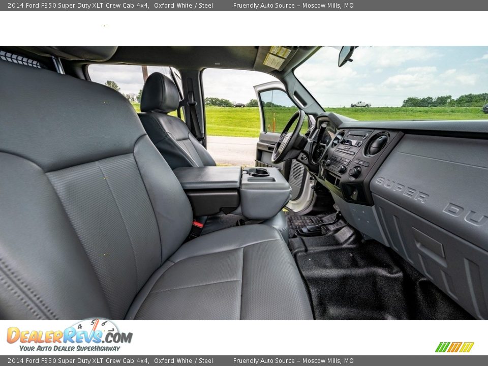 Front Seat of 2014 Ford F350 Super Duty XLT Crew Cab 4x4 Photo #24