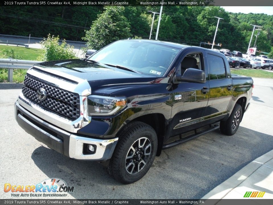 2019 Toyota Tundra SR5 CrewMax 4x4 Midnight Black Metallic / Graphite Photo #16