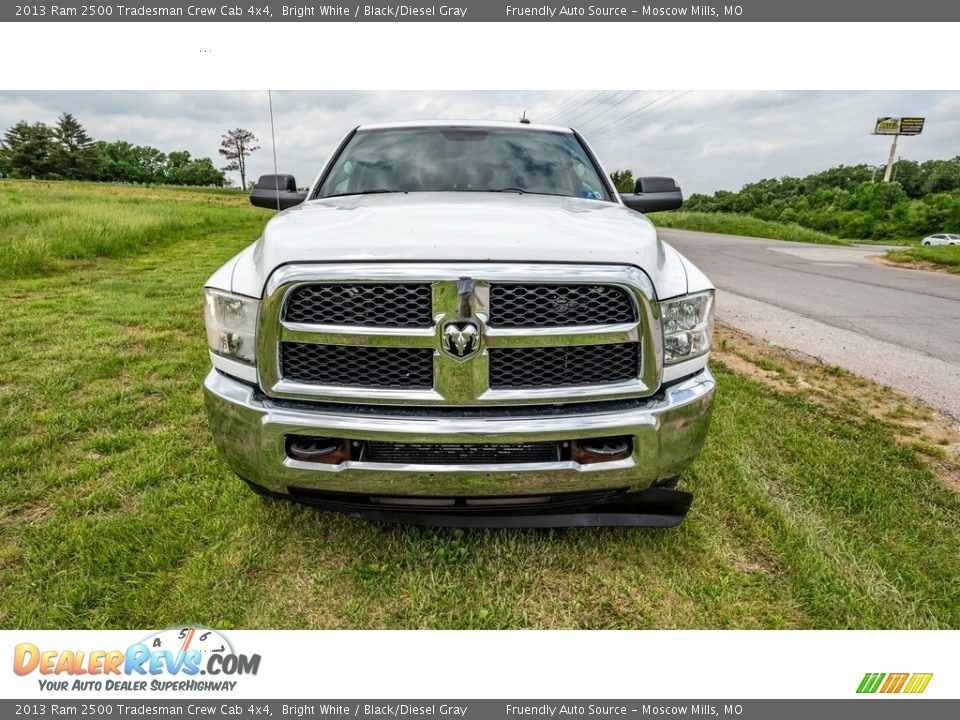 2013 Ram 2500 Tradesman Crew Cab 4x4 Bright White / Black/Diesel Gray Photo #9