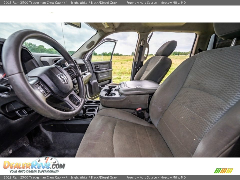 2013 Ram 2500 Tradesman Crew Cab 4x4 Bright White / Black/Diesel Gray Photo #18