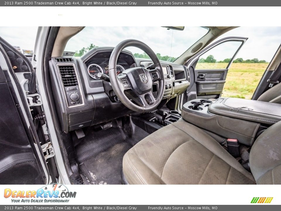 2013 Ram 2500 Tradesman Crew Cab 4x4 Bright White / Black/Diesel Gray Photo #19