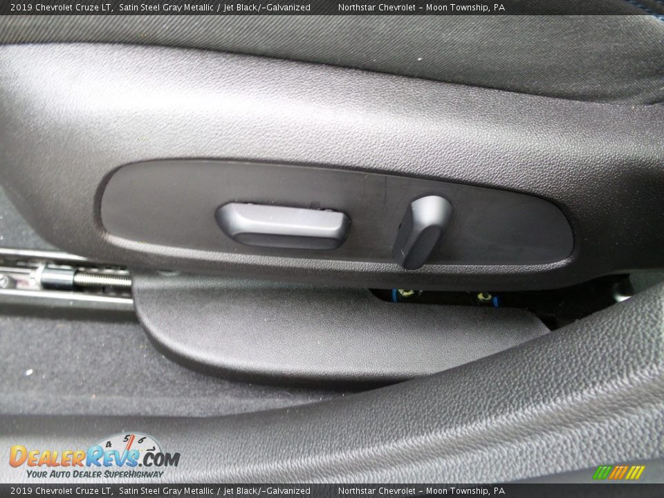 2019 Chevrolet Cruze LT Satin Steel Gray Metallic / Jet Black/­Galvanized Photo #25