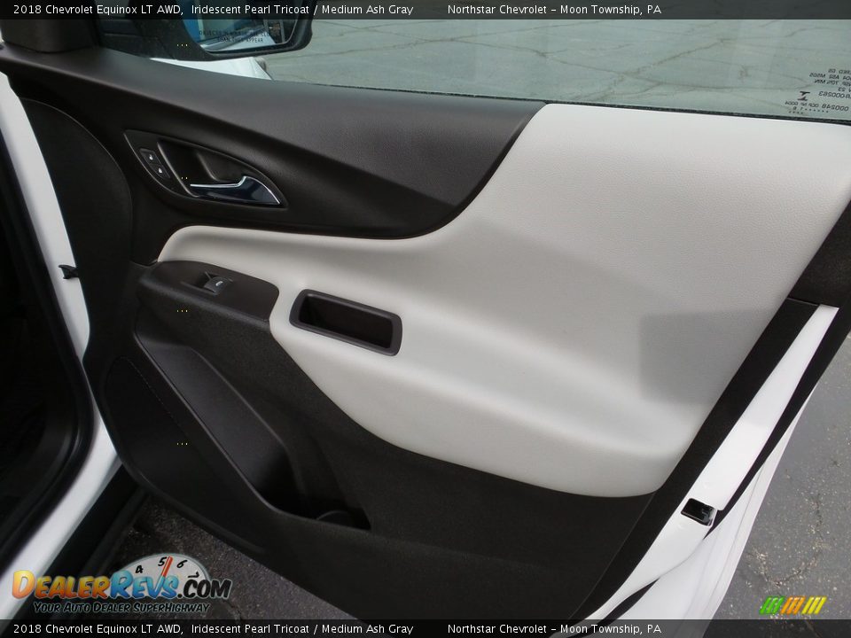 2018 Chevrolet Equinox LT AWD Iridescent Pearl Tricoat / Medium Ash Gray Photo #17