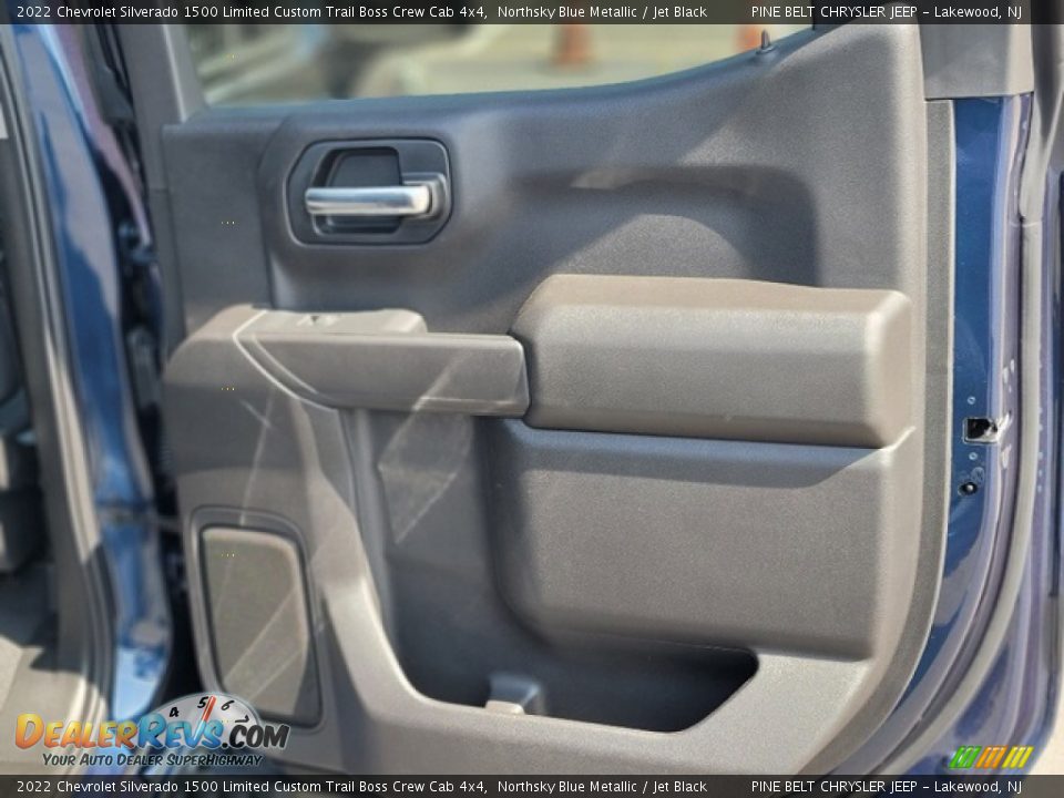 Door Panel of 2022 Chevrolet Silverado 1500 Limited Custom Trail Boss Crew Cab 4x4 Photo #30