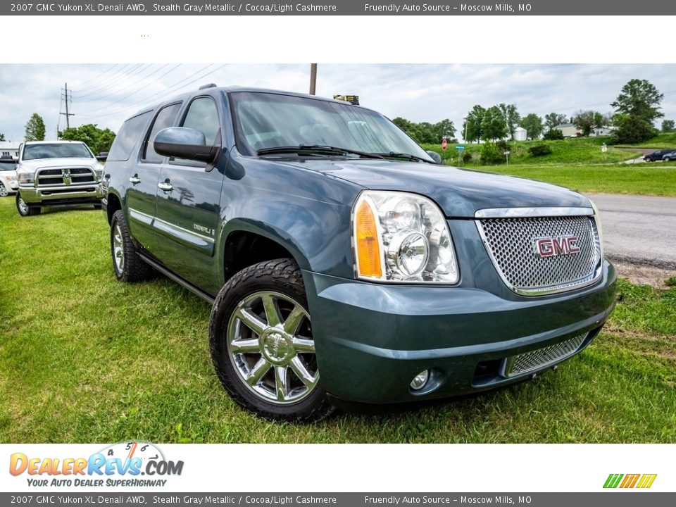 2007 GMC Yukon XL Denali AWD Stealth Gray Metallic / Cocoa/Light Cashmere Photo #1